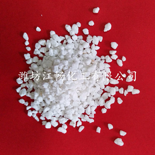 Environmentally friendly granular snow melting agent